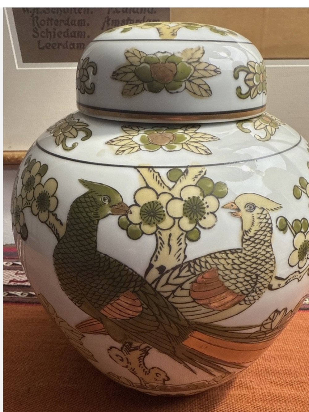 Gold Imari vintage Lidded Vase in White & Green 9x7 inch